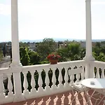 La Marchesa Bed and breakfast